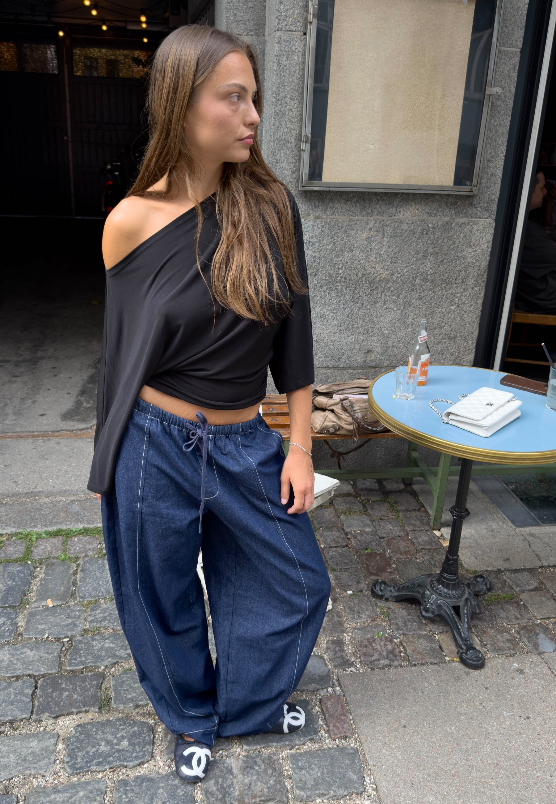 Saca-F_Dark Blue_Content_0
